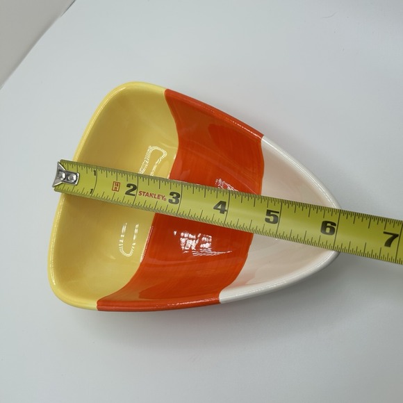 Vintage Halloween Party Platter Candy Corn Nesting set of 3 Ceramic bowls. - Picture 9 of 10